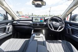 2025 LDV D90 Executive