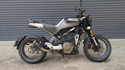 2021 HUSQVARNA SVARTPILEN 401 BLACK/SILVER
