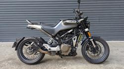 Husqvarna Svartpilen 401