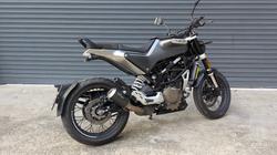 2021 HUSQVARNA SVARTPILEN 401 BLACK/SILVER
