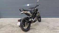 2021 HUSQVARNA SVARTPILEN 401 BLACK/SILVER