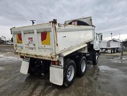 1990 Mitsubishi Tipper