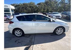 2015 Toyota
Corolla Ascent Sport