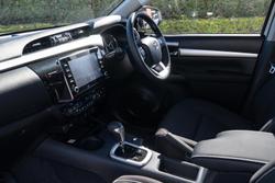 2025 Toyota Hilux SR5 48V GUN126R 4X4 Dual Range Frosted White