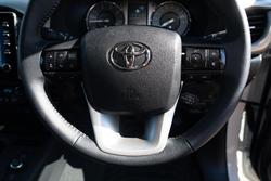 2025 Toyota Hilux SR5 48V GUN126R 4X4 Dual Range Frosted White