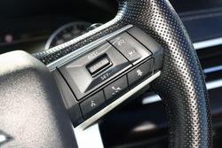 2022 Mitsubishi
Outlander LS