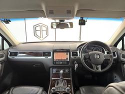 2013 Volkswagen Touareg V6 TDI 7P MY14 Four Wheel Drive Pure White