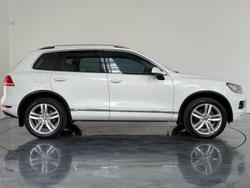2013 Volkswagen Touareg V6 TDI 7P MY14 Four Wheel Drive Pure White