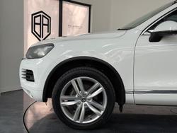 2013 Volkswagen Touareg V6 TDI 7P MY14 Four Wheel Drive Pure White