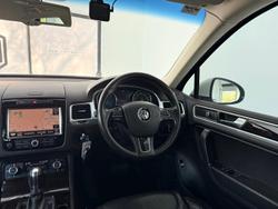 2013 Volkswagen Touareg V6 TDI 7P MY14 Four Wheel Drive Pure White