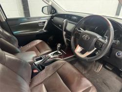 2016 Toyota Fortuner Crusade GUN156R 4X4 Dual Range Glacier White