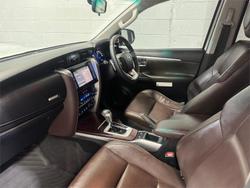 2016 Toyota Fortuner Crusade GUN156R 4X4 Dual Range Glacier White