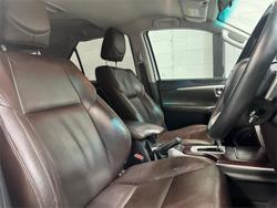 2016 Toyota Fortuner Crusade GUN156R 4X4 Dual Range Glacier White