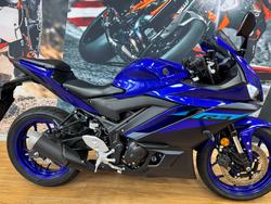 2024 Yamaha YZF-R3 BLUE