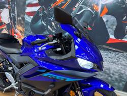2024 Yamaha YZF-R3 BLUE