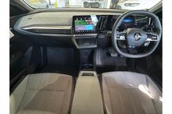 2024 Renault
                Megane E-Tech Techno EV60