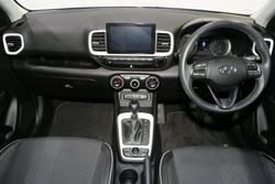 2022 Hyundai
Venue Active