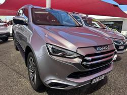 2022 Isuzu MU-X LS-T