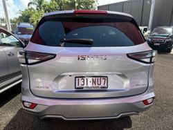 2022 Isuzu MU-X LS-T