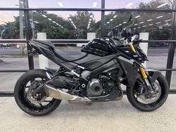 Suzuki GSX-S1000