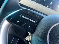 2024 Hyundai STARIA LOAD US4.V3 MY25 Creamy White