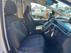 2024 Hyundai STARIA LOAD US4.V3 MY25 Creamy White