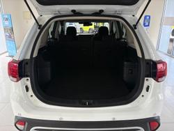 2020 Mitsubishi Outlander ES ZL MY21 AWD White