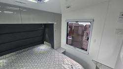 2025 Red Centre Newell Plus 186 Type B