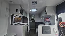 2025 Red Centre Newell Plus 186 Type B