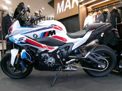 2025 BMW Motorrad M 1000 XR LIGHTWHITE UNI/M MOTORSPORT