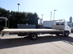 2016 HINO FE 500 white