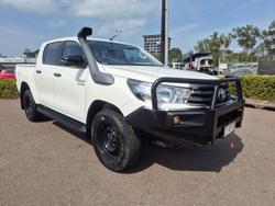 2018 Toyota
Hilux SR