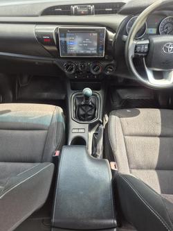 2018 Toyota
Hilux SR