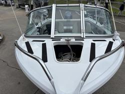 2009 QUINTREX 430 Escape