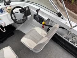 2009 QUINTREX 430 Escape