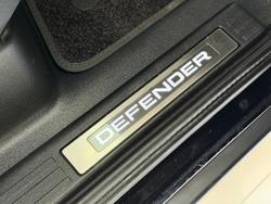 2025 Land Rover Defender 130 D350 X-Dynamic SE