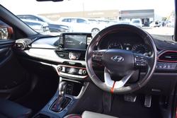 2017 Hyundai i30 SR Premium PD MY18 Phoenix Orange