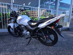 2018 HONDA CB125E White