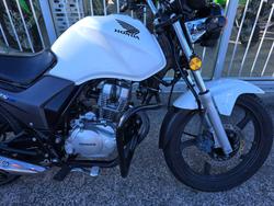 2018 HONDA CB125E White