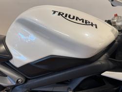 2015 Triumph DAYTONA 675 WHITE