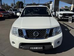 2012 Nissan
Navara ST