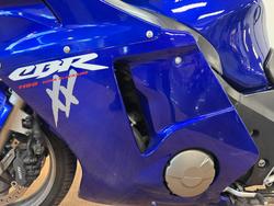 2006 Honda CBR1100XX (SUPER BLACKBIRD) BLUE