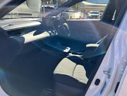 2025 Toyota Corolla Cross GX MXGH10R Frosted White