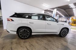 2025 Jaecoo J8 Track