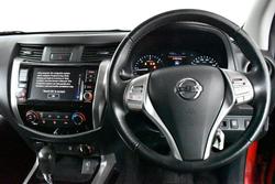 2019 Nissan
Navara ST