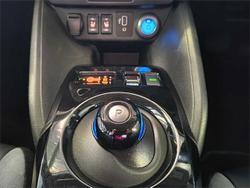2019 Nissan
                LEAF 