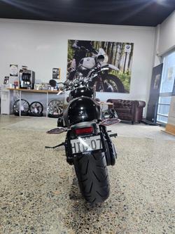 2023 BMW Motorrad R 18 B BLACK STORM METALLIC 2