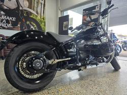 2023 BMW Motorrad R 18 B BLACK STORM METALLIC 2