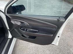 2016 Holden Commodore SV6 Black VF Series II MY16 Heron White