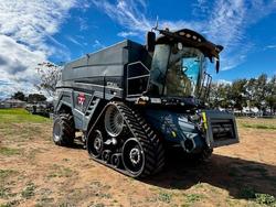 Massey Ferguson Ideal 9T Twin Rotor Harvester